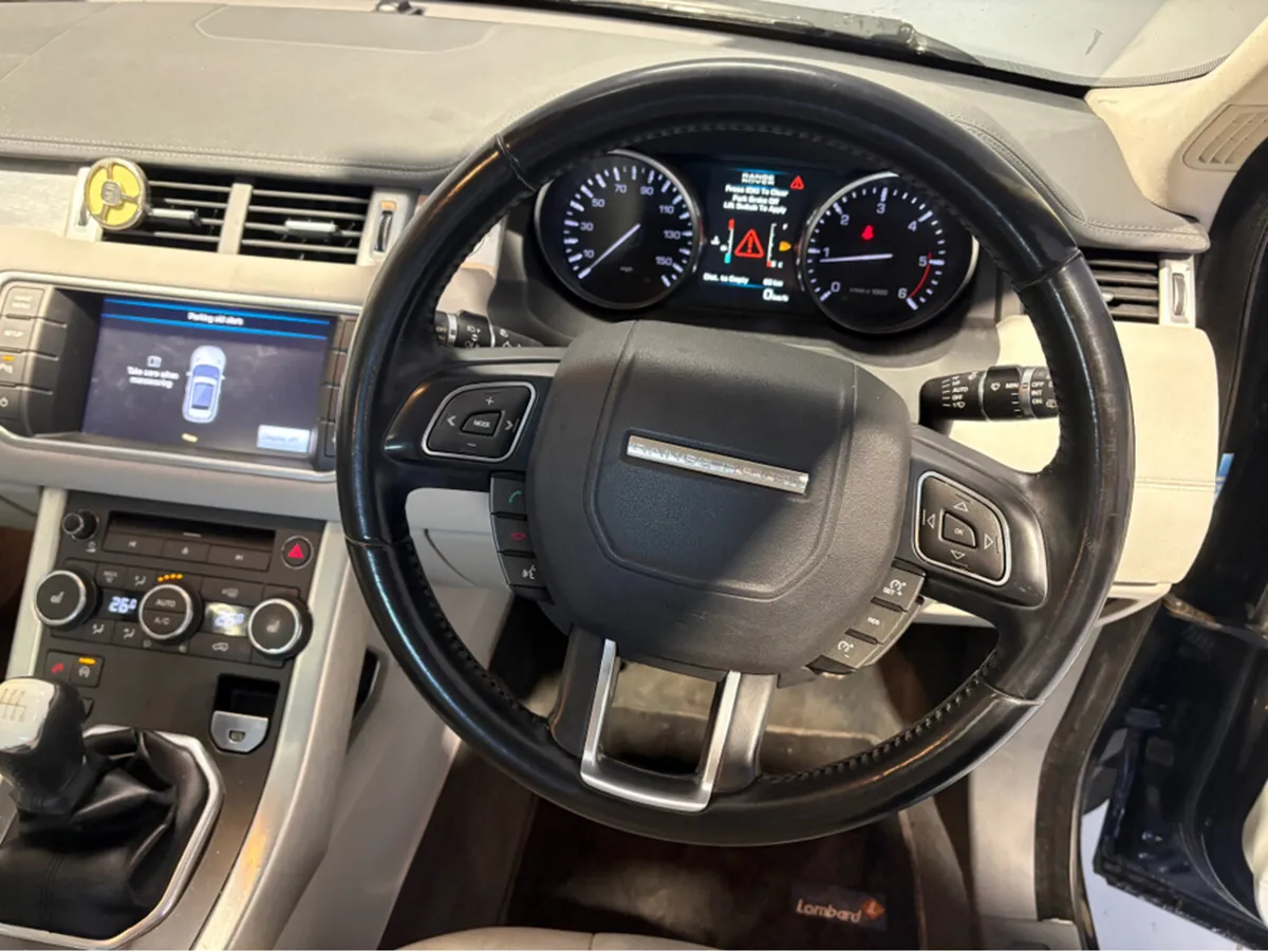 Land Rover Range Rover Evoque 2.2 SD4  PURE 190BHP - Image 4