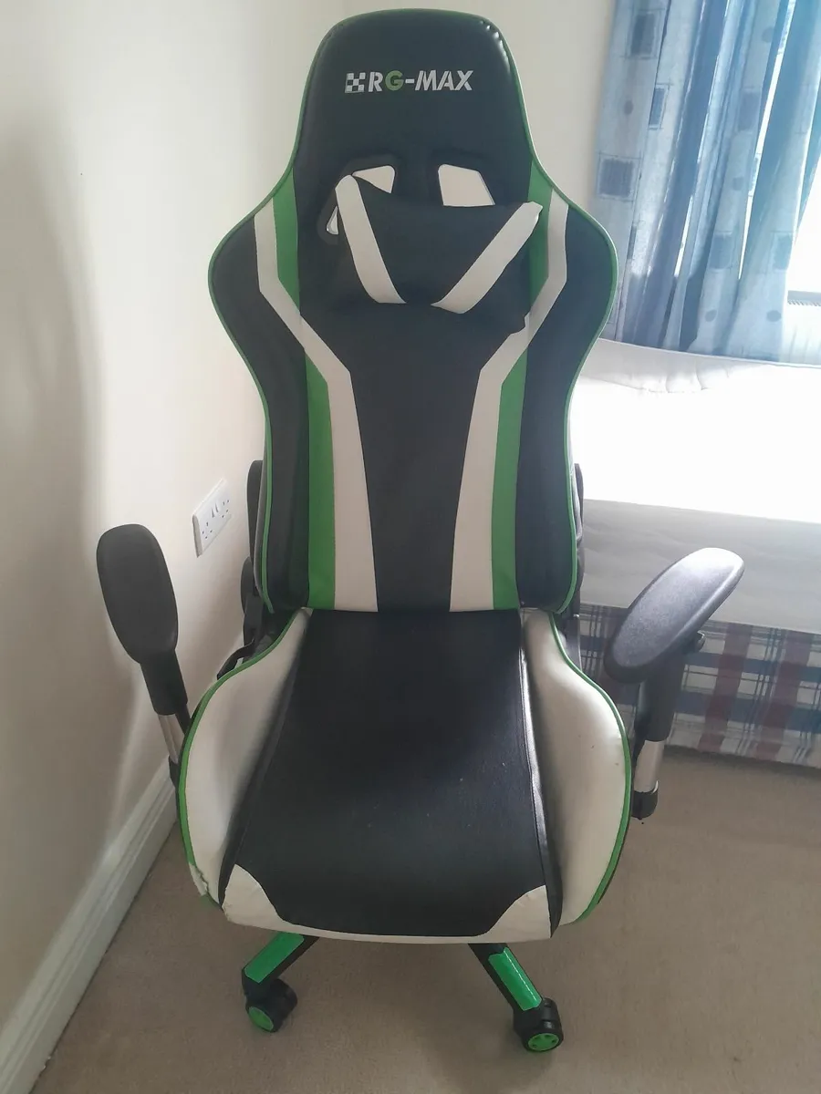 Gaming Chair - Image 2