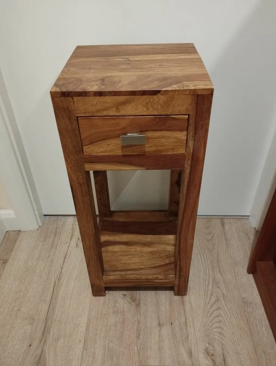 Side/lamp table - Image 1