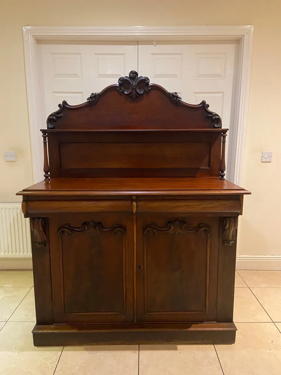 Victorian carved back chiffonier sideboard - Image 1