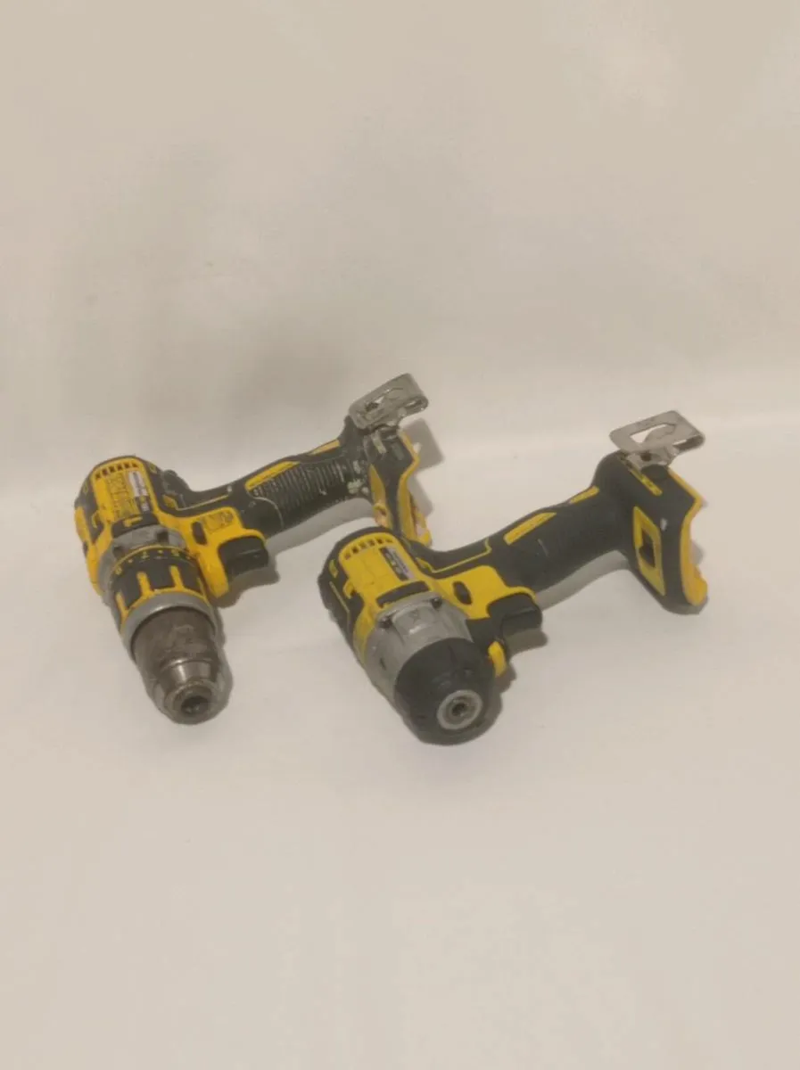 DeWalt Cordless Drill & Impact Set - Image 3