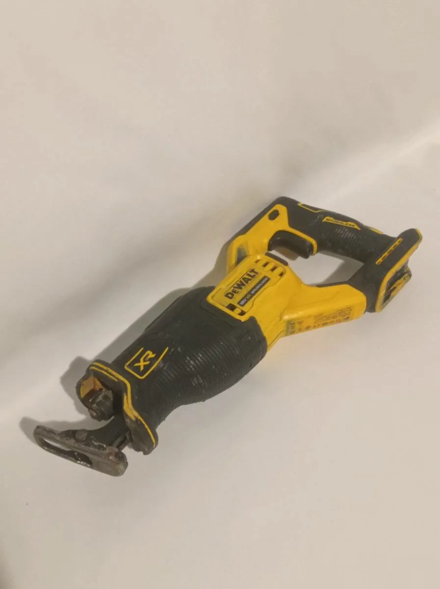 DeWalt Brushless Recip Saw - Image 2