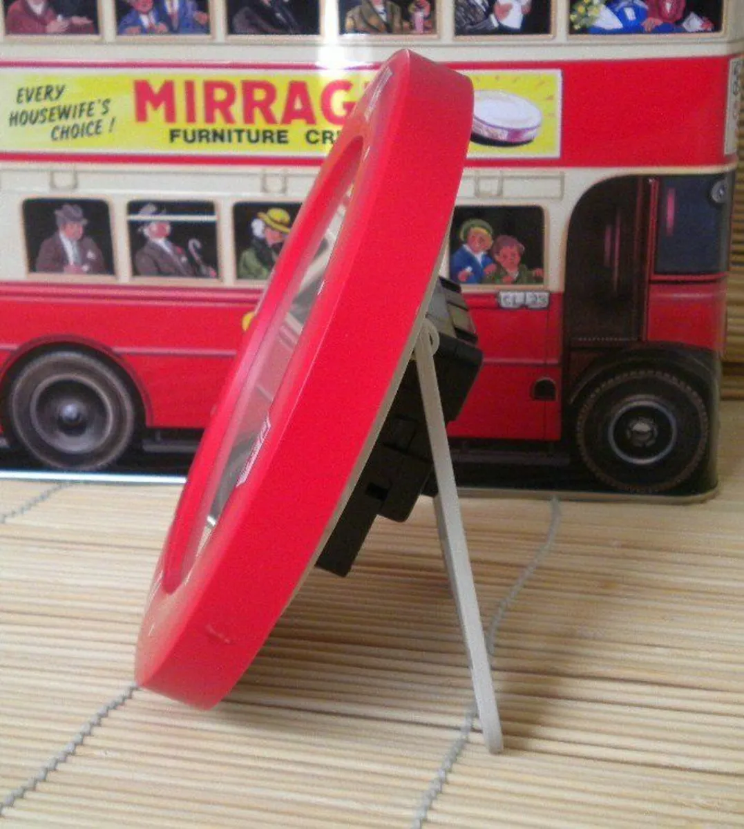 Man U alarm clock, Free Post - Image 3