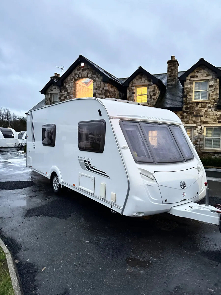 ✨STUNNING SWIFT CHARISMA 4 BERTH ✨ - Image 1