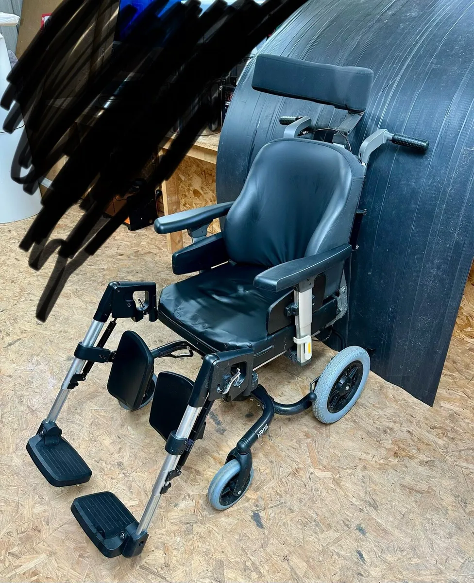 Wheelchair - Image 2