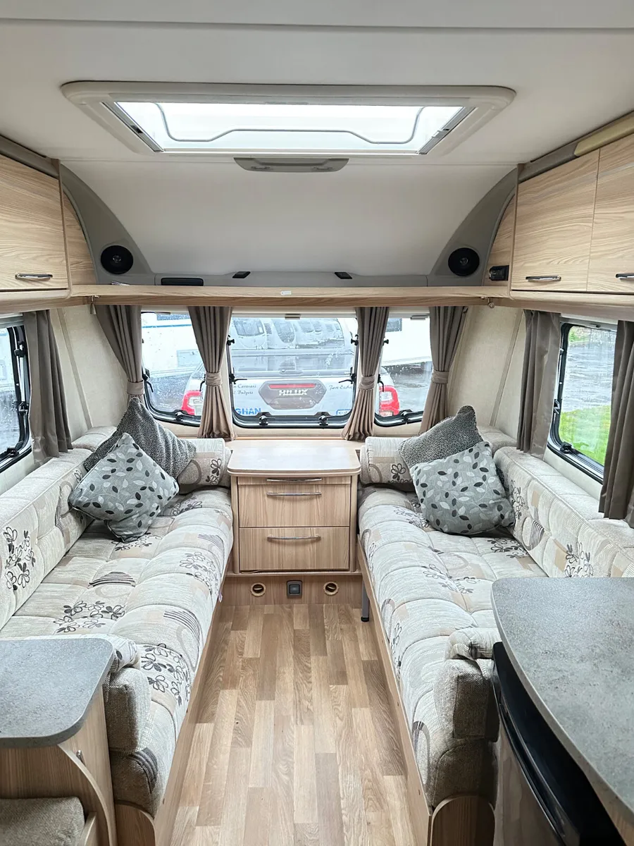 ✨STUNNING COACHMAN FESTIVAL 6 BERTH✨ - Image 3