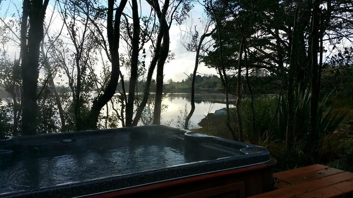 Christmas by the sea in West Cork? 6 bedroom house - Image 3