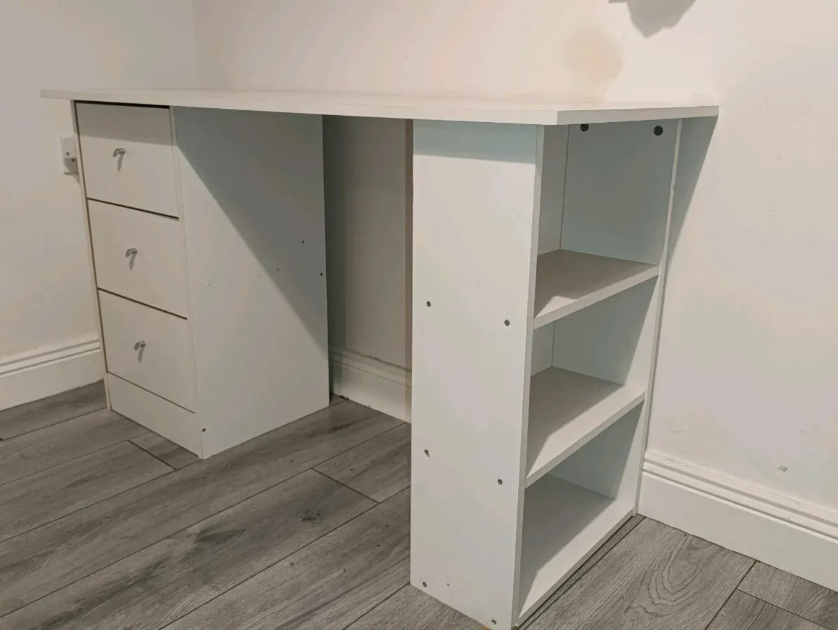 Desk with Chair - Image 1