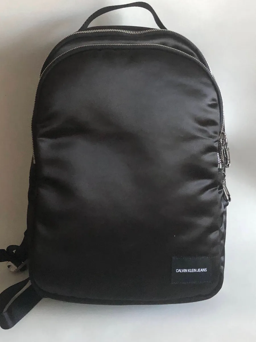 Calvin Klein bag pack satin black - Image 4