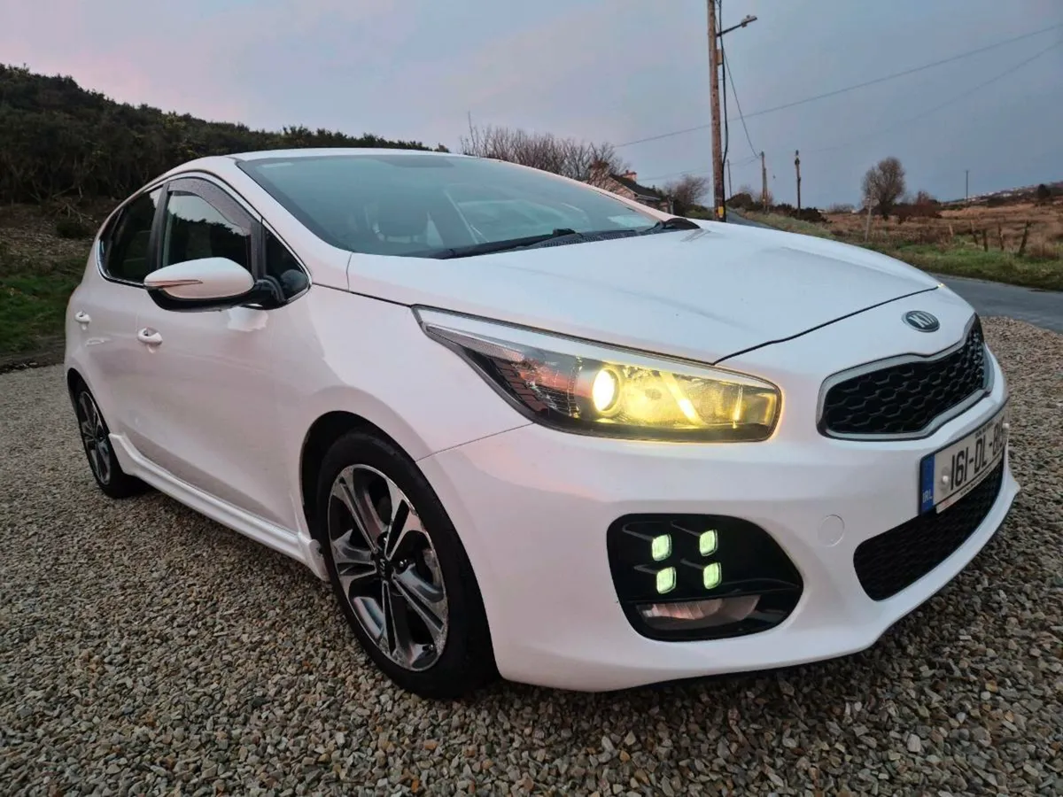 Kia ceed 1.0 petrol - Image 1