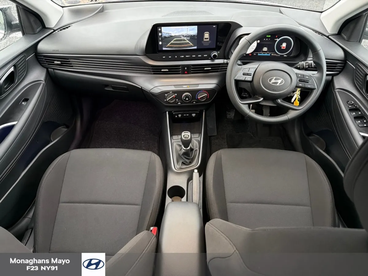 Hyundai i20 DELUXE PLUS 5DR - Image 2