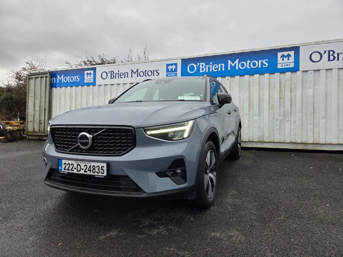Volvo XC40 + T4 RECHARGE AUTO PLUS - Image 3