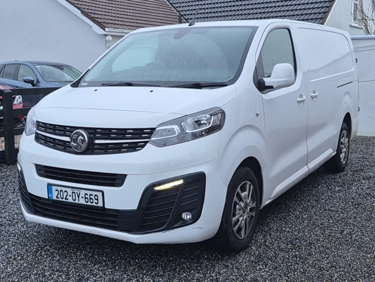 Vauxhall Vivaro Sportive 3100 L2H1 Van 2.0 Diesel. - Image 2