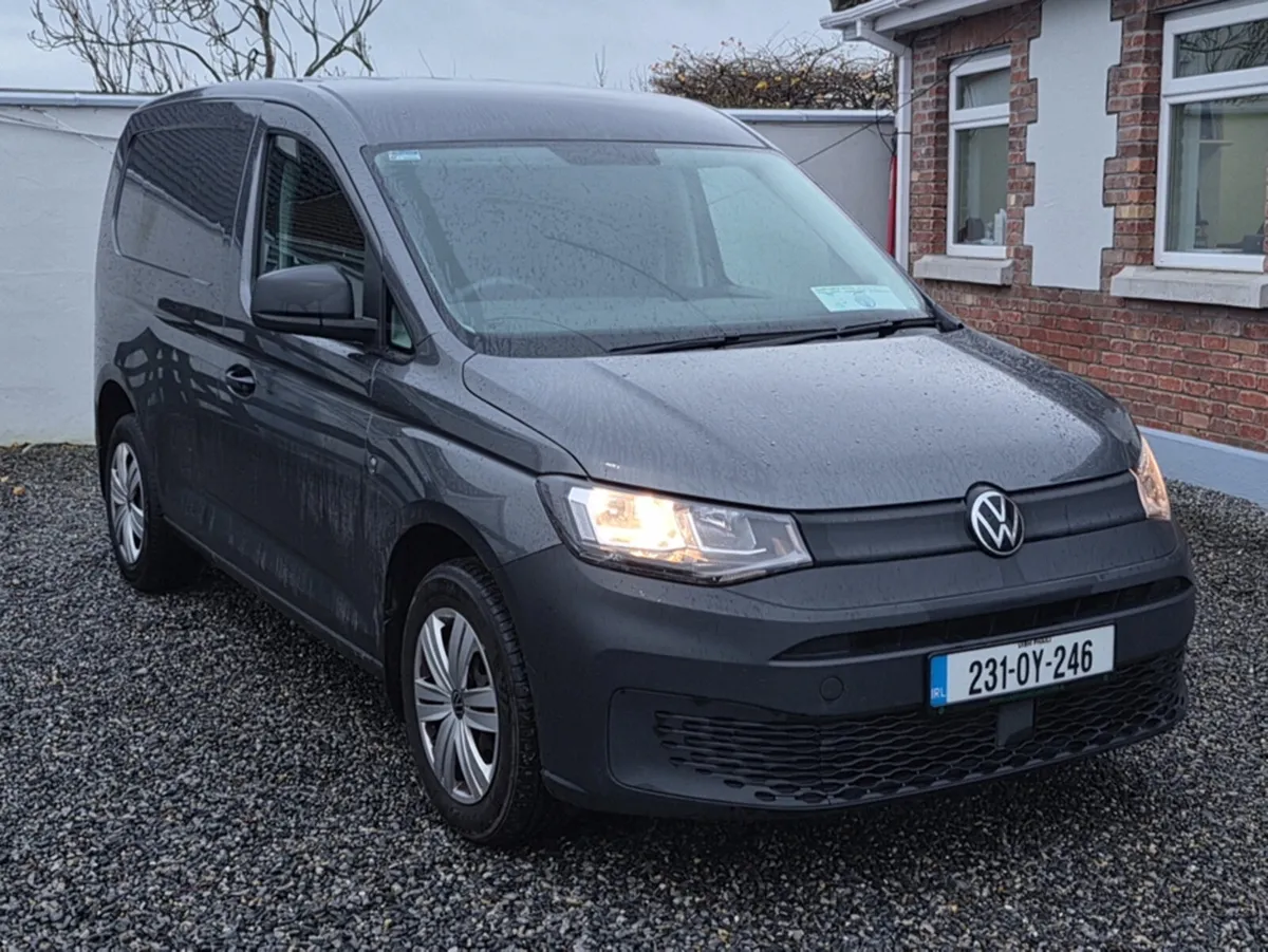 Volkswagen Caddy Cargo Van 2.0 Diesel , 6 speed ma - Image 1