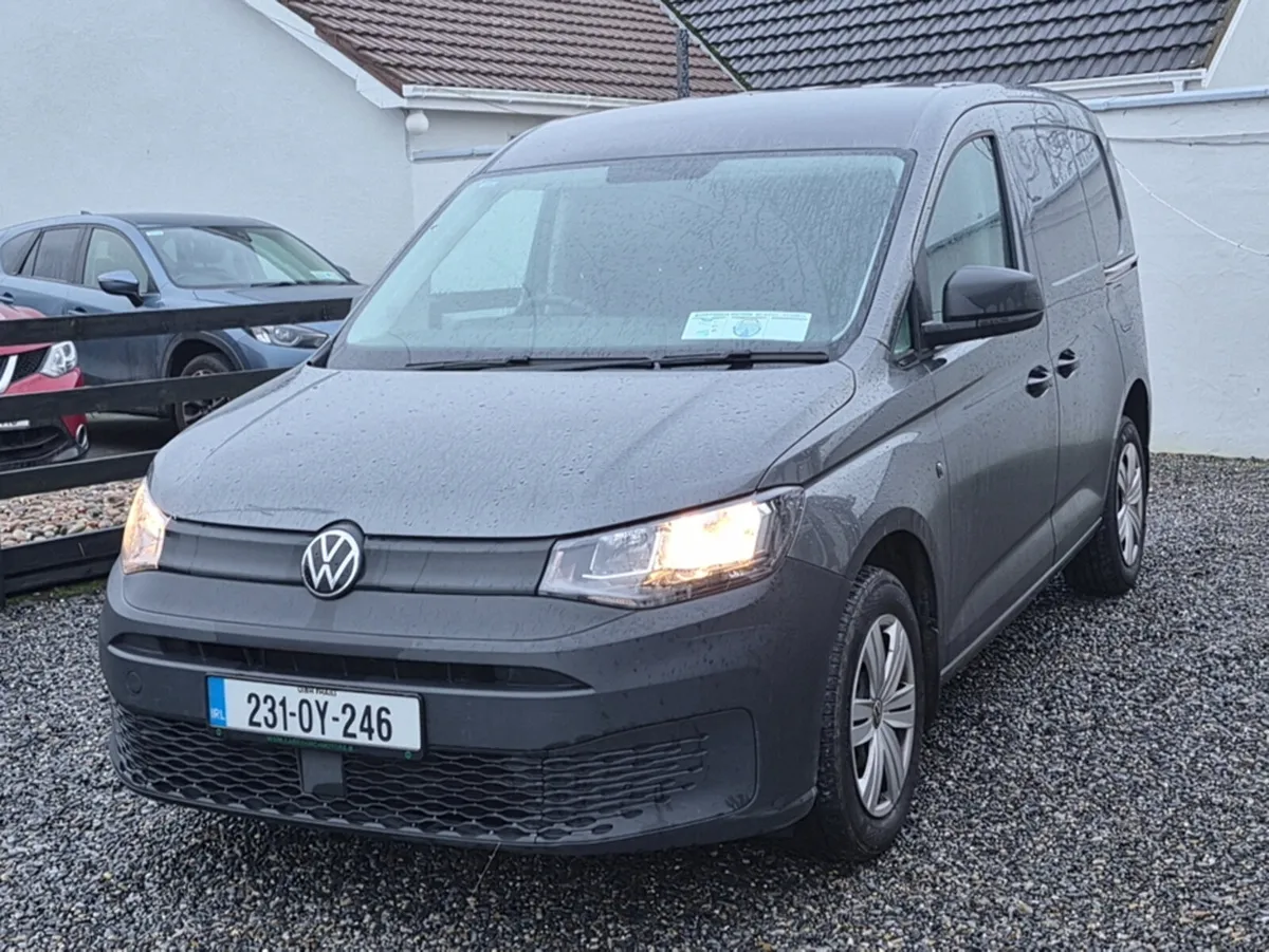 Volkswagen Caddy Cargo Van 2.0 Diesel , 6 speed ma - Image 2