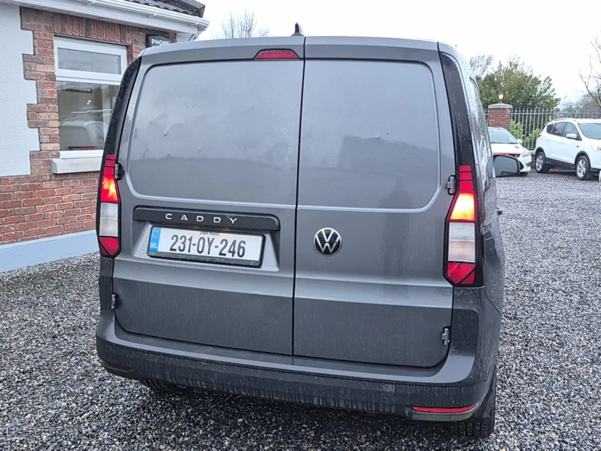 Volkswagen Caddy Cargo Van 2.0 Diesel , 6 speed ma - Image 4