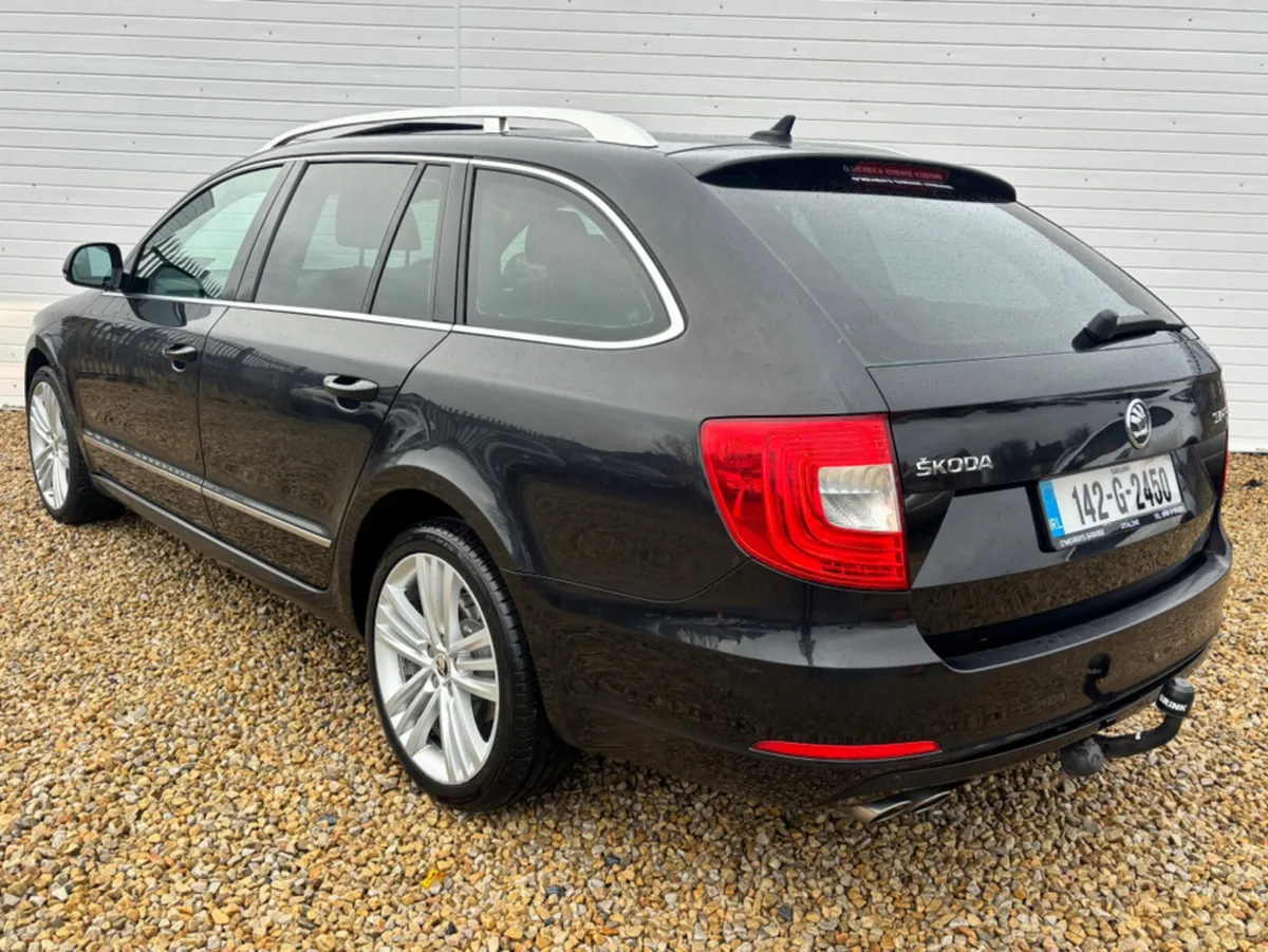 Skoda Superb 2.0 TDI CR ELEGANCE 170 170PS 5DR - Image 4