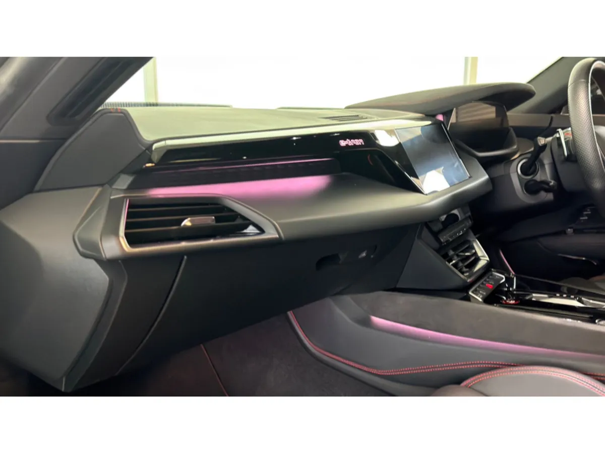 Audi e-tron E-TRON GT RS  **640 BHP**4DR AUTO 70 - Image 4