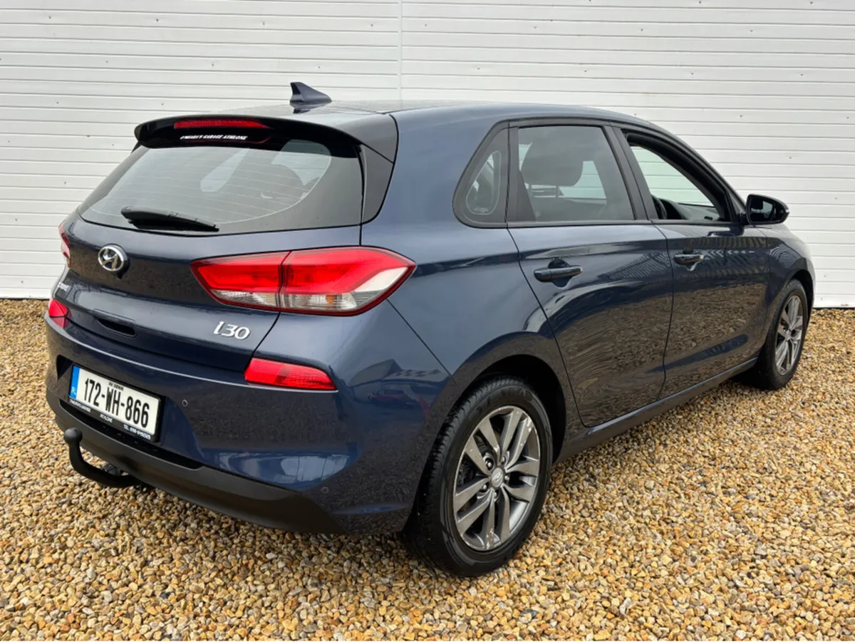 Hyundai i30 SE CRDI - NCT 9/27 - Image 3