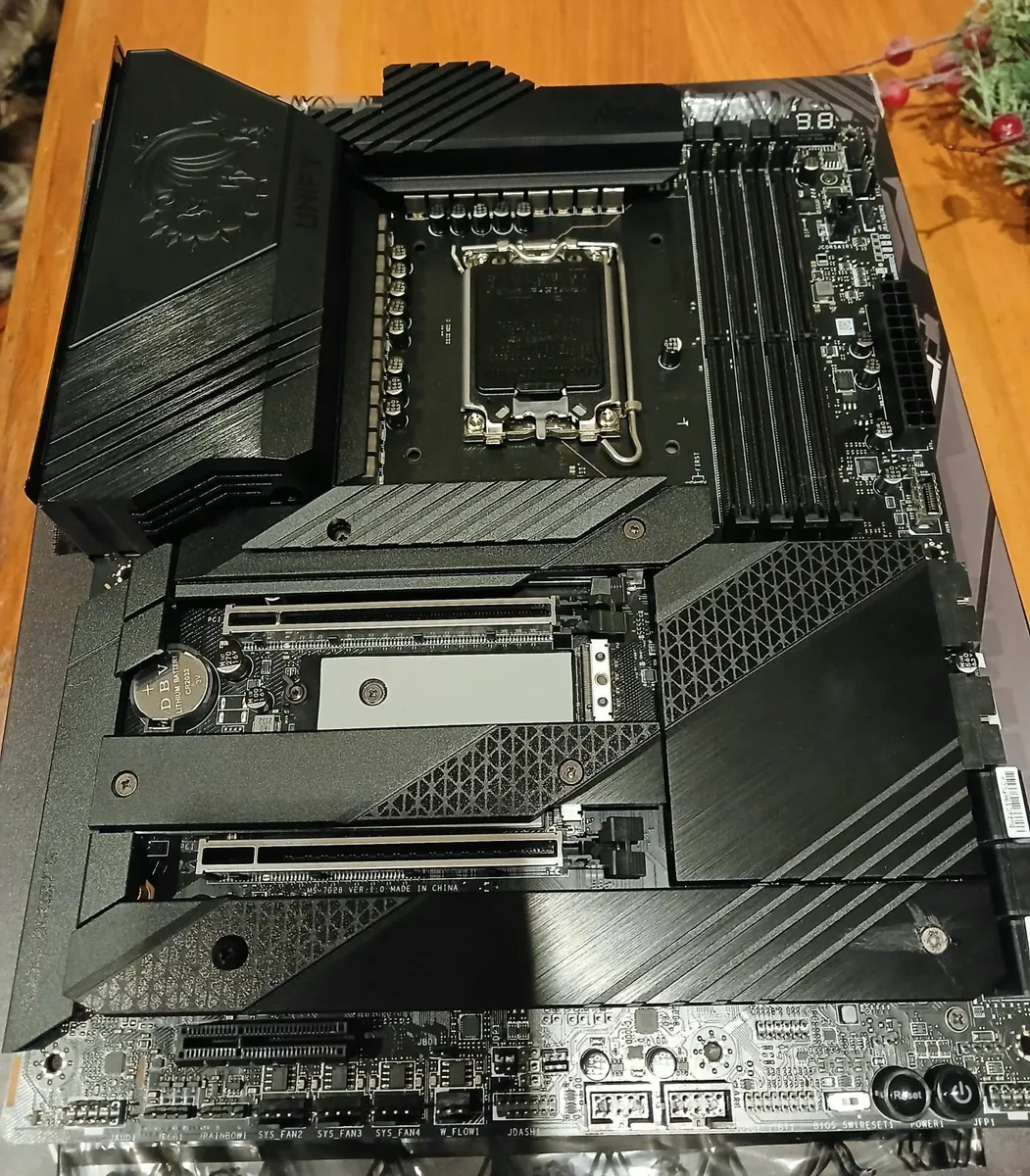 Msi Z690 Unify Motherboard - Image 2