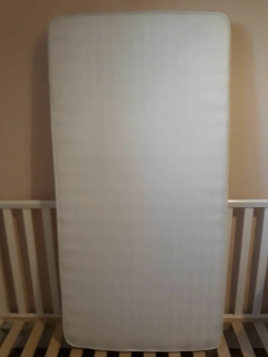 Mothercare cot bed and mattress - Image 3