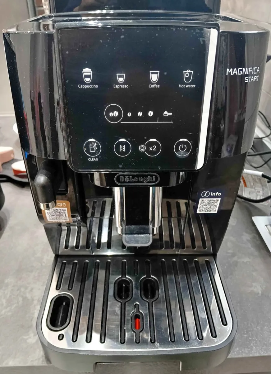 DeLonghi Magnifica start Bean-to-cup - Image 1