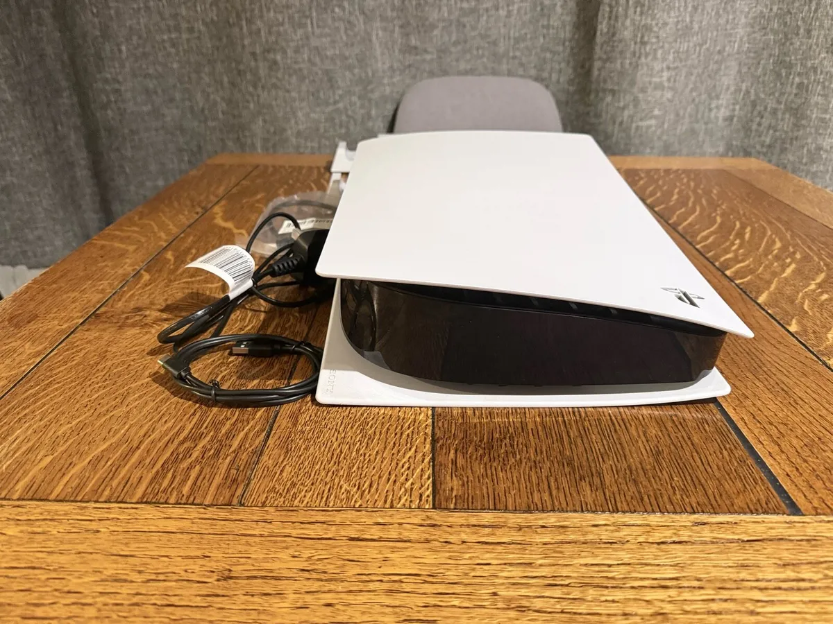 PS5 Disc Edition Console with Accessories - Image 3