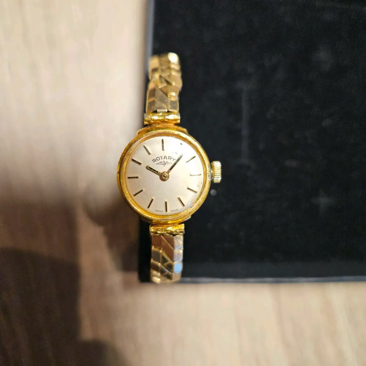 Vintage rotary ladies watch - Image 1