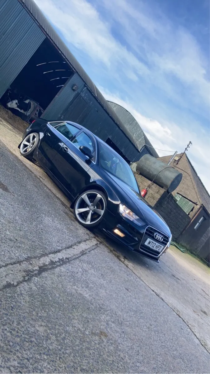 Audi A4 2012 - Image 2