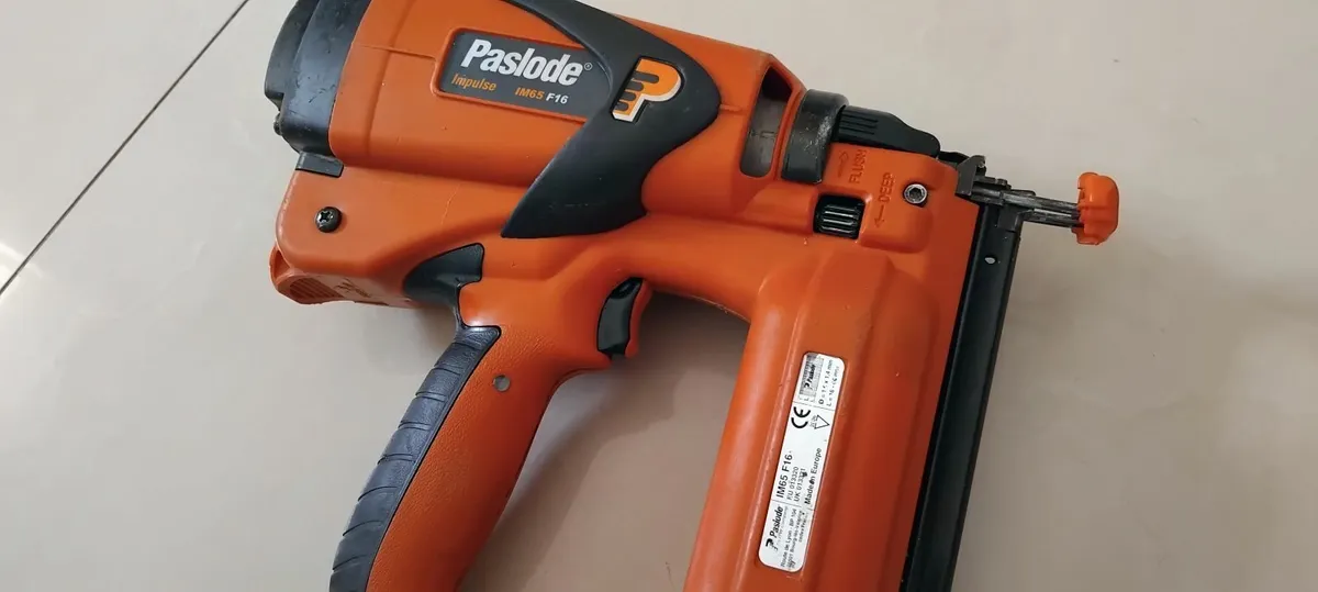 Paslode im65 F16 2nd fix Nail Gun"Fully Serviced" - Image 3