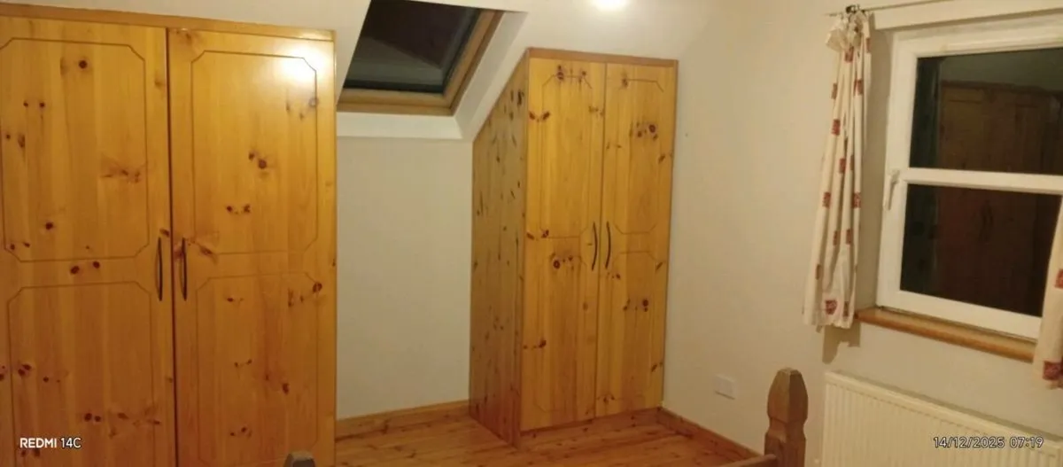 To Let, One Single Double Bed Room, In A IESENCIAL - Image 3