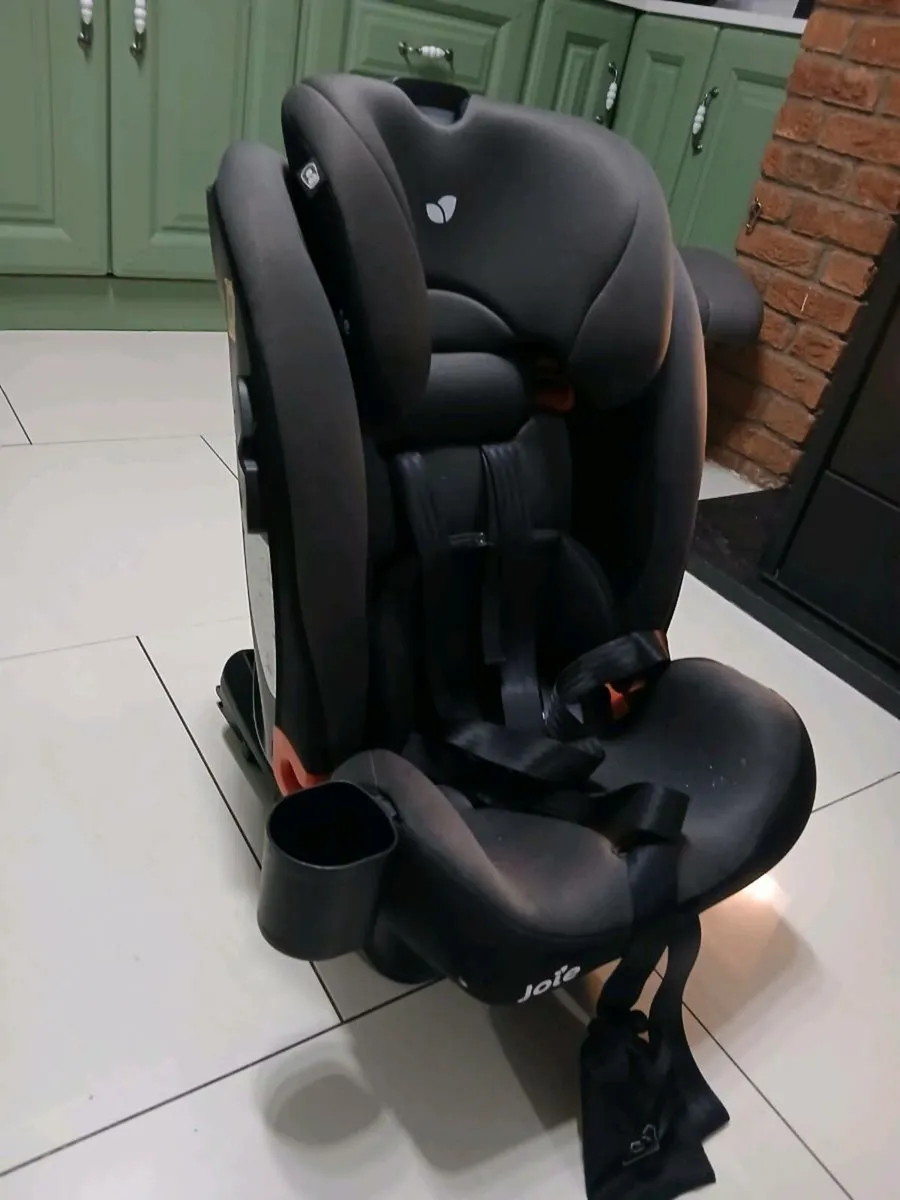 Car seat - Image 1
