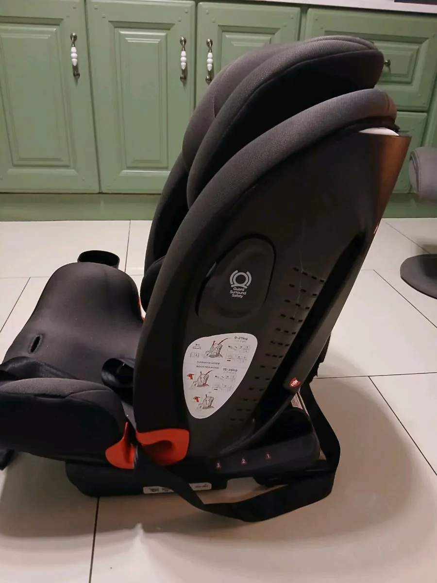 Car seat - Image 2