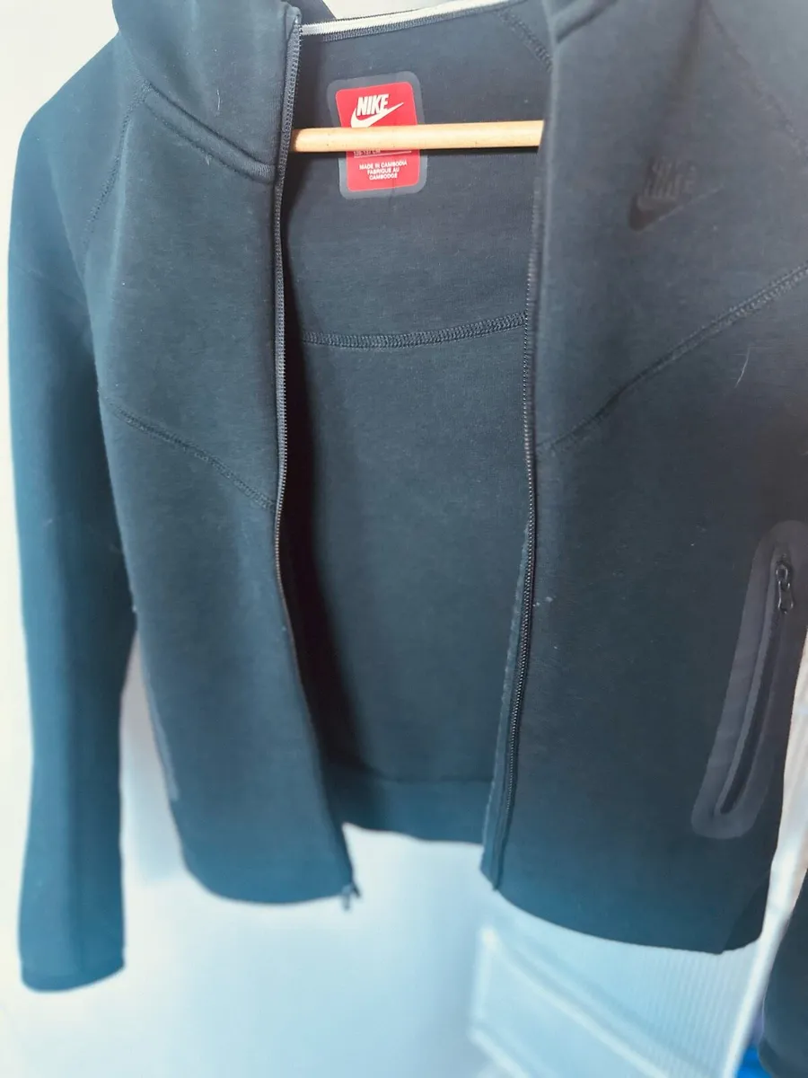 Nike Tech children’s - Image 1