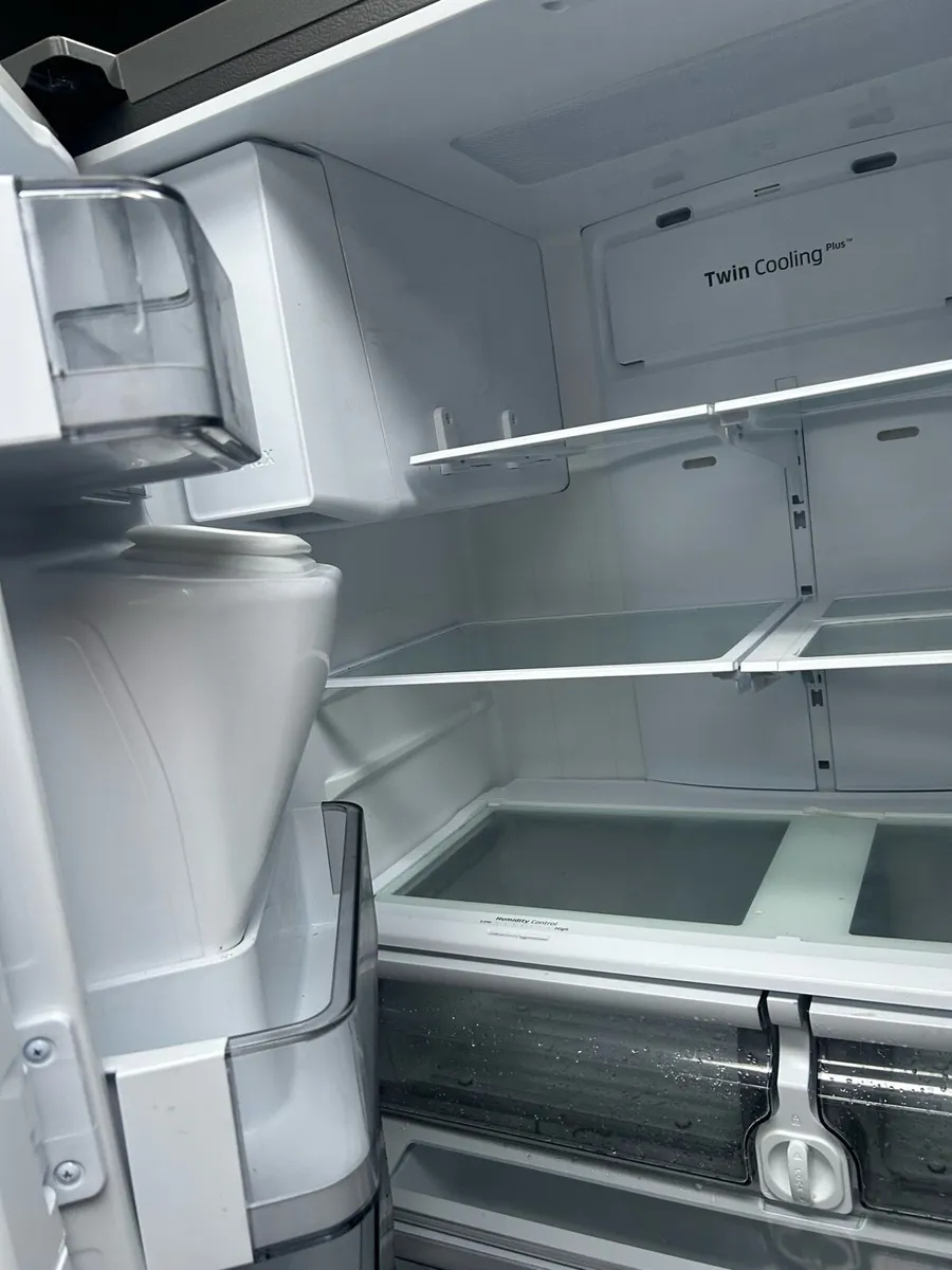 American style fridge - Image 3