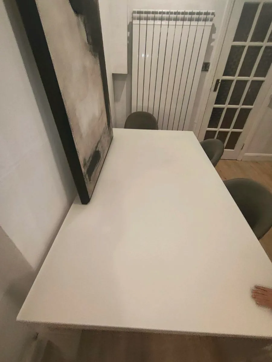 Caligaris  Quality Dining table - Image 2