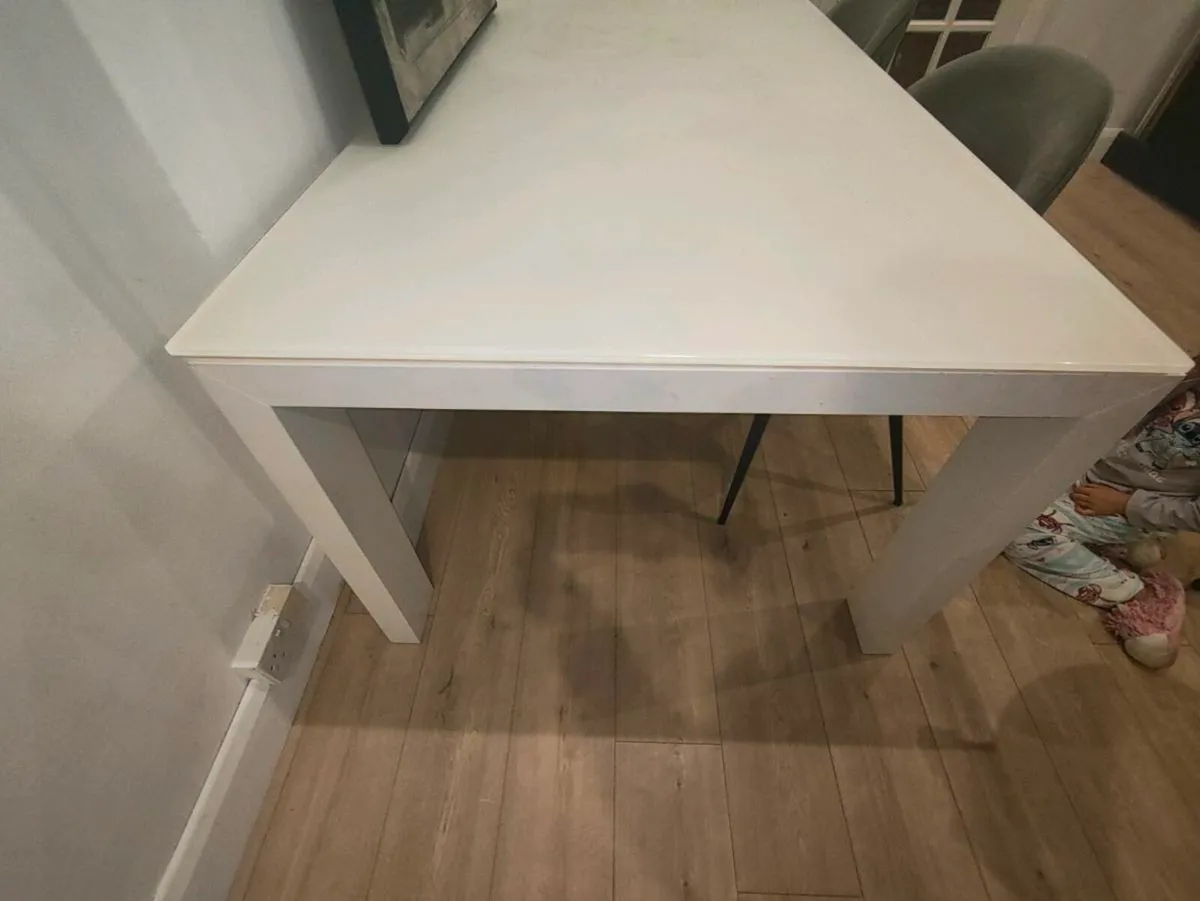 Caligaris  Quality Dining table - Image 4