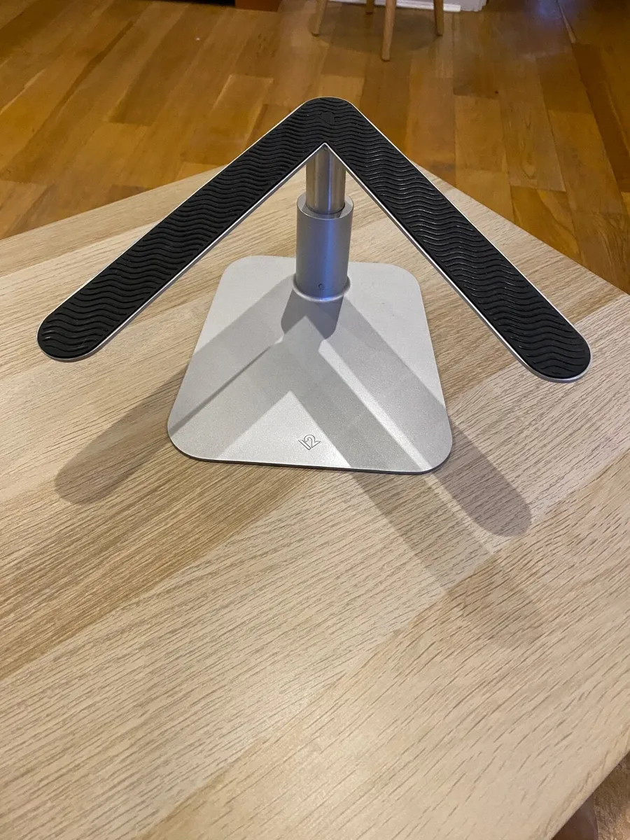HiRise Twelve South laptop / tablet stand - Image 1