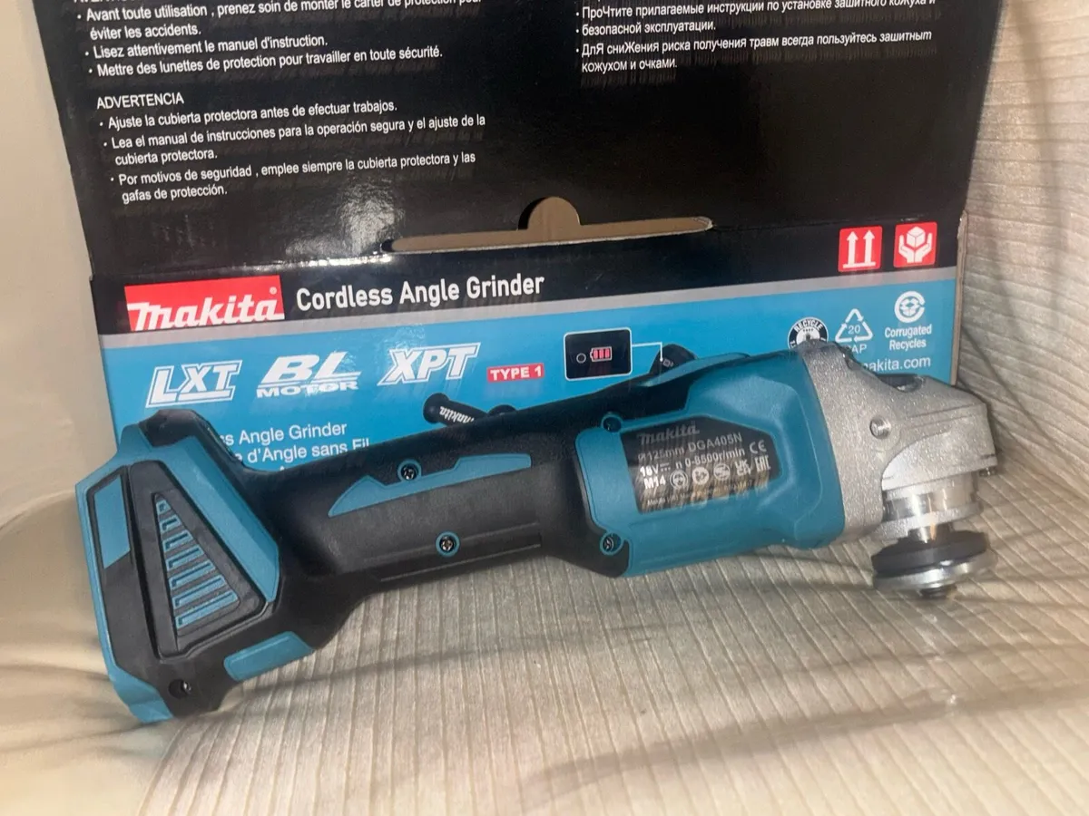 Makita DGA511 18V LXT BRUSHLESS ANGLE GRINDER - Image 2
