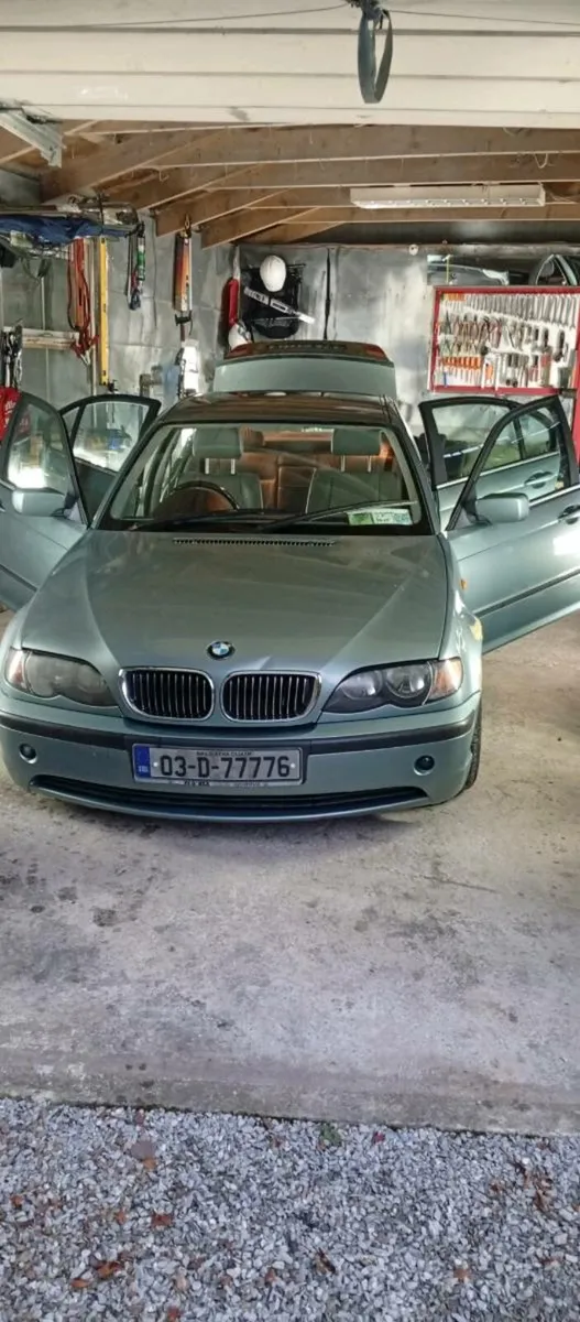 BMW 320I 2.2L PETROL AUTOMATIC 170HP - Image 4