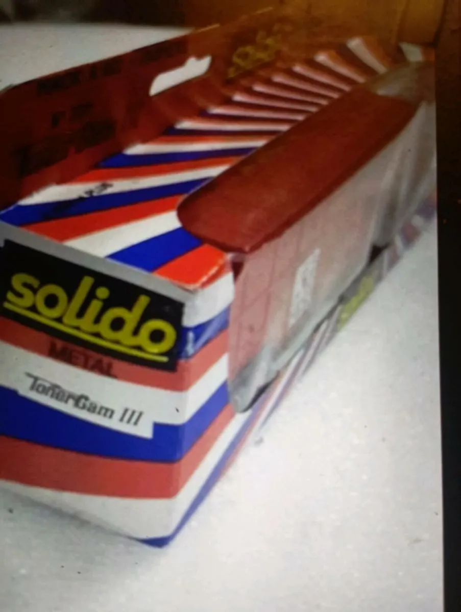 SOLIDO  MACK  R600 FIRE TRUCK DIE-CAST TRUCK. - Image 3