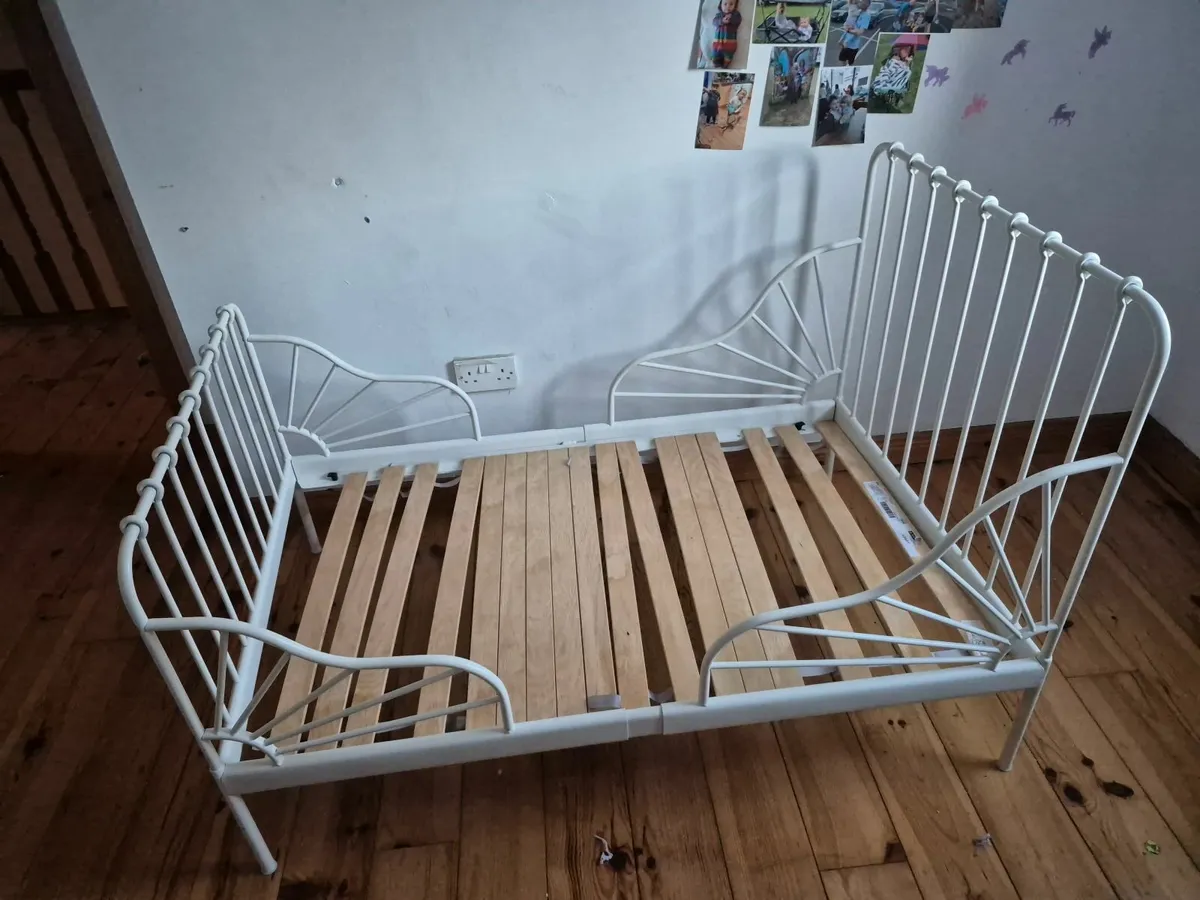 Childs extendable bed - Image 3