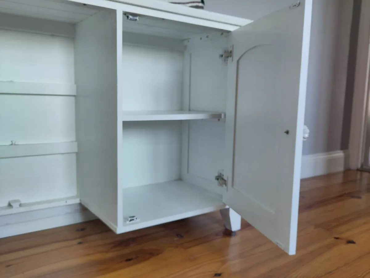 Solid wood desk or vanity unit - Image 2