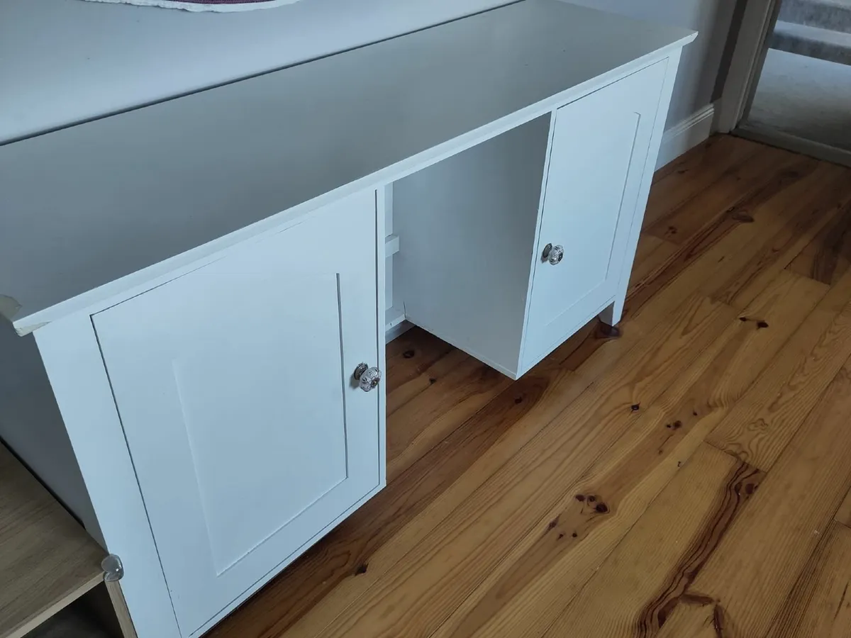 Solid wood desk or vanity unit - Image 3