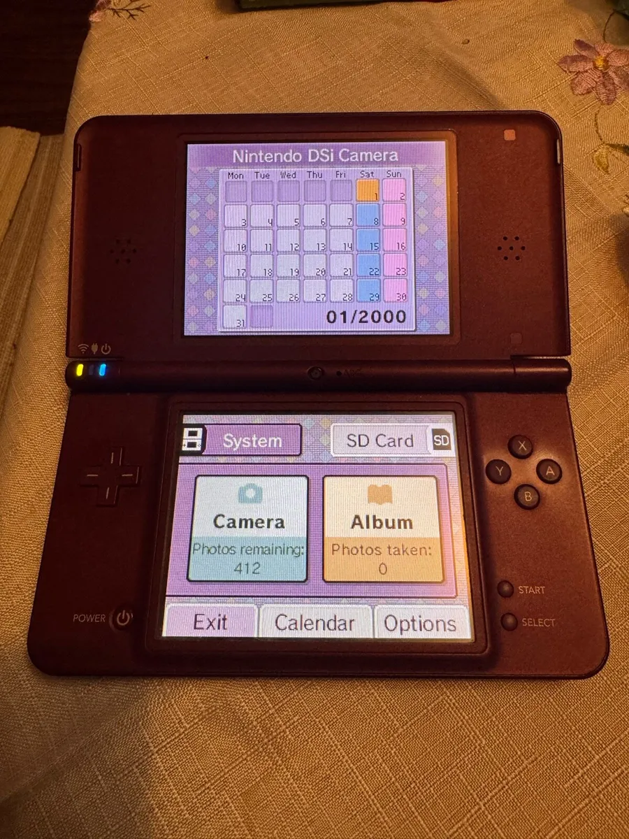 Nintendo DSI XL - Image 1