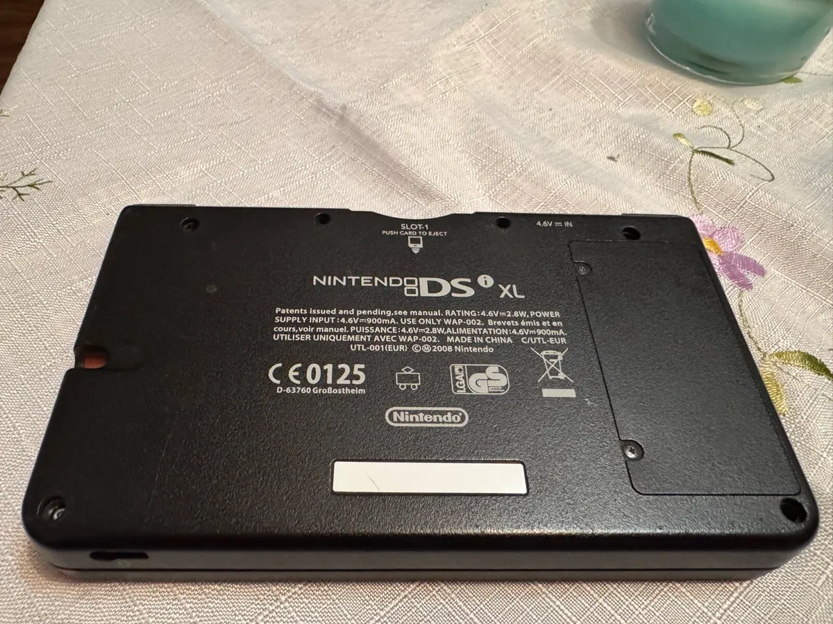 Nintendo DSI XL - Image 3