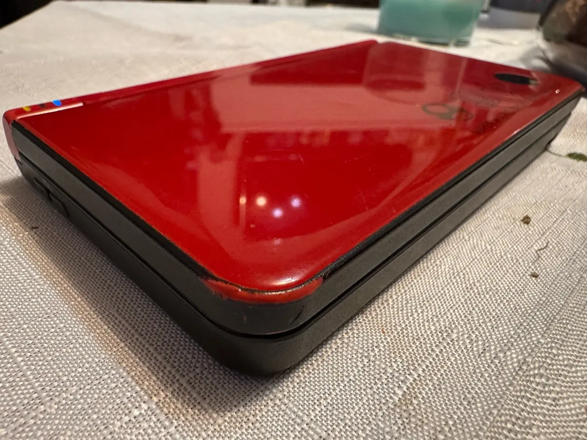 Nintendo DSI XL - Image 4