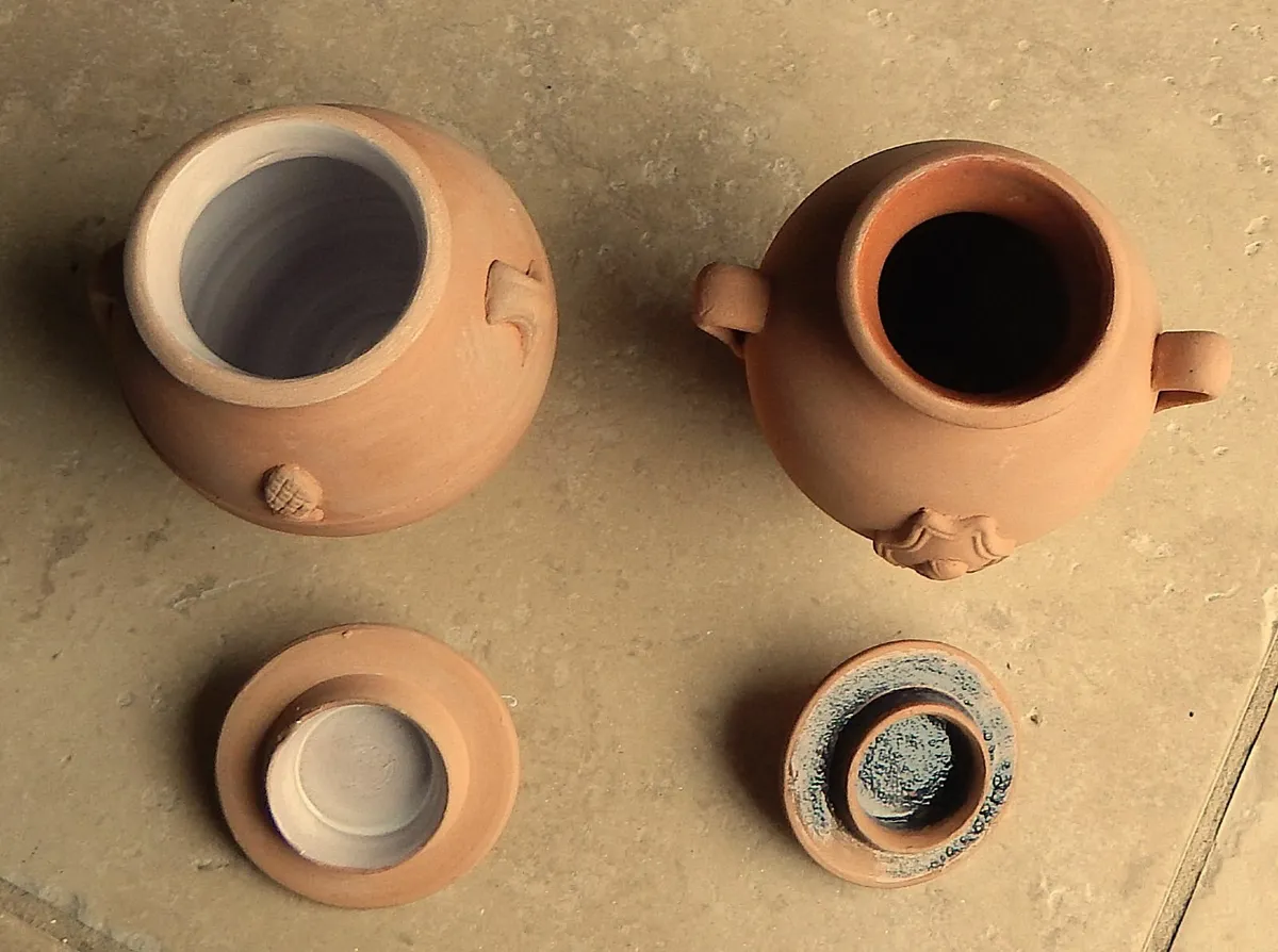 2 Small Hand Crafted Terracotta Jars - Image 4