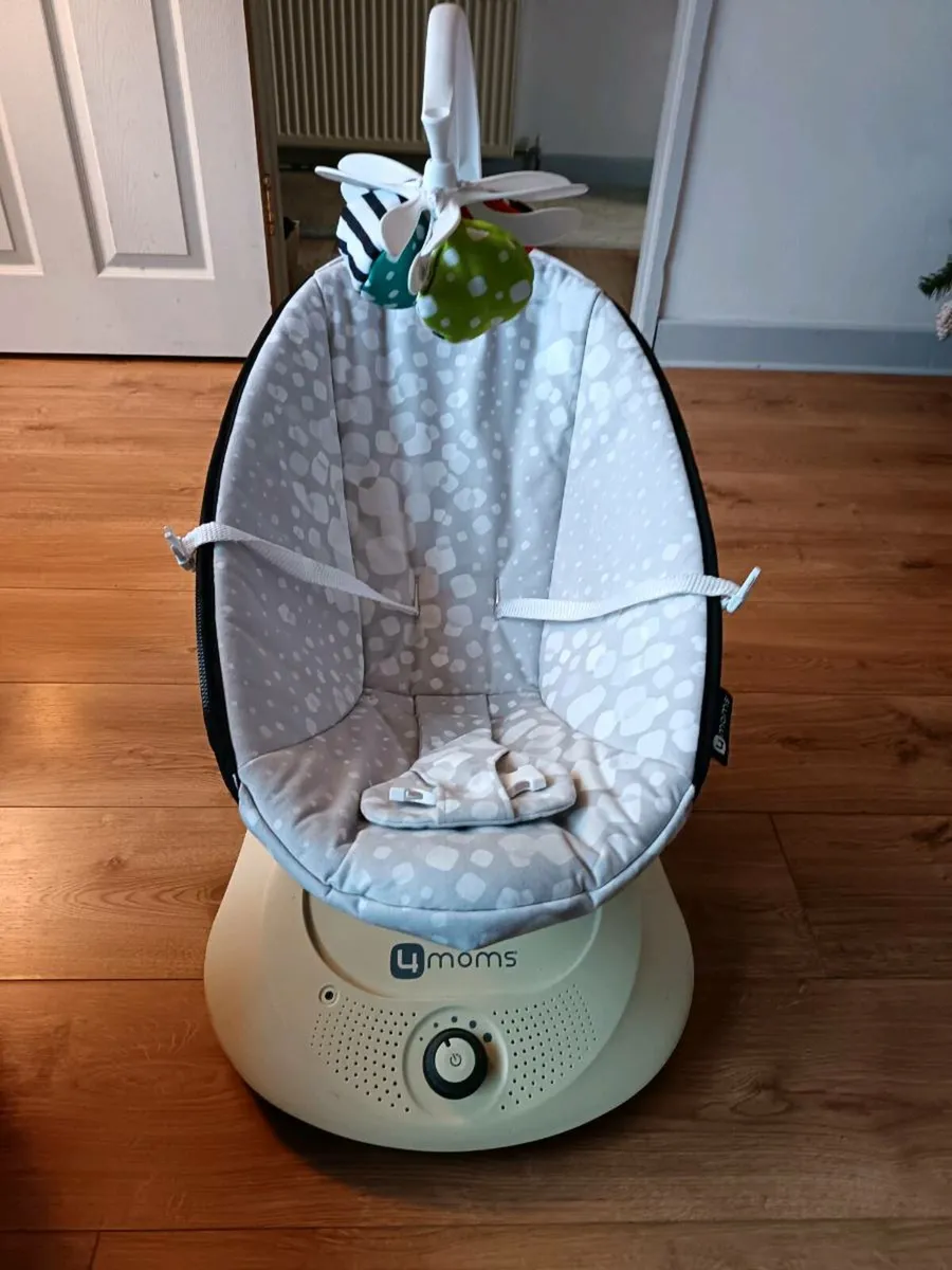 Mamaroo rocker