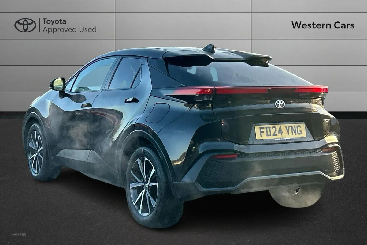 Toyota C-HR 2.0 VVT 13.6kWh Design CVT Euro 6 (s/s - Image 4